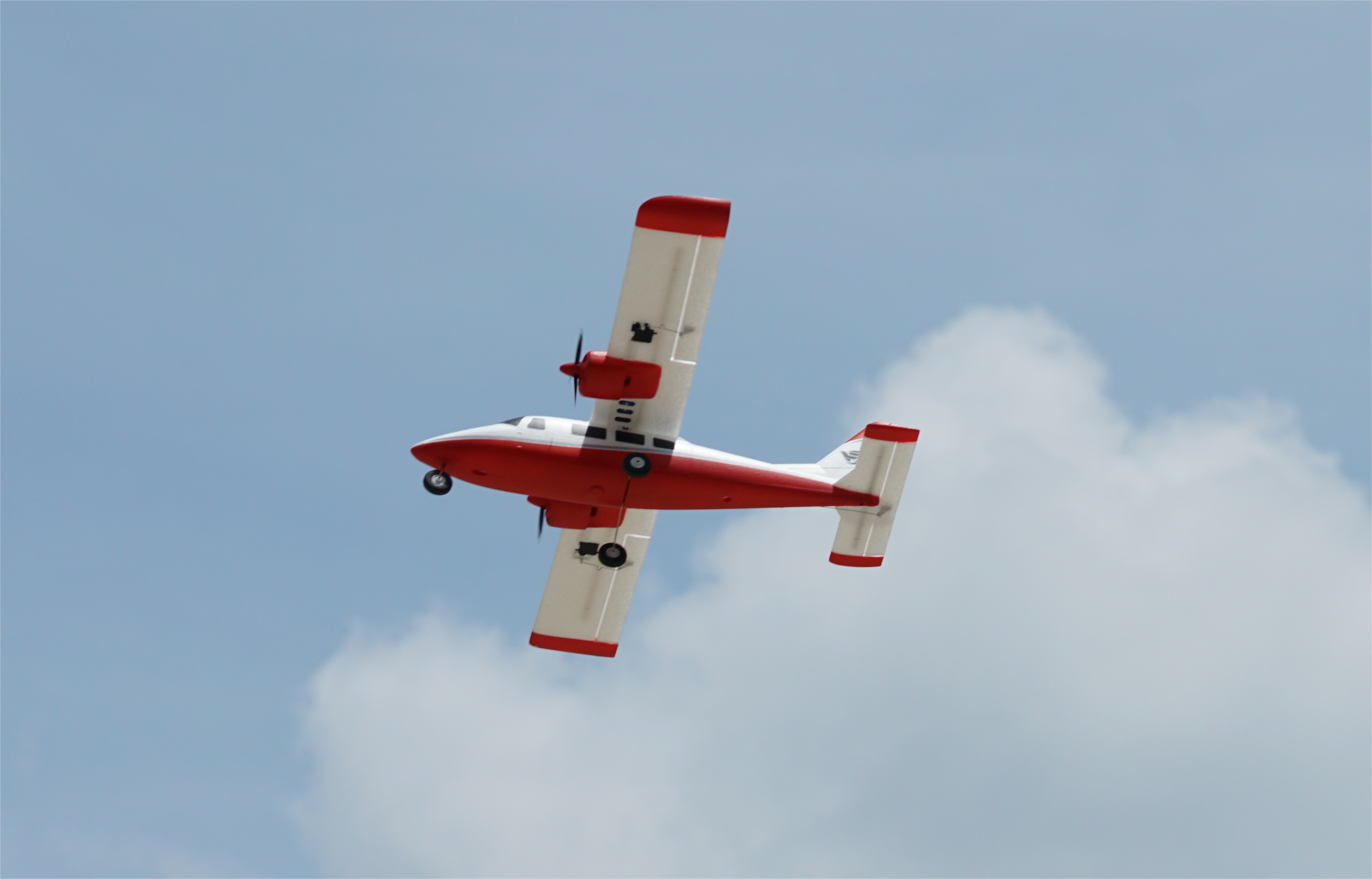 XFly P-68 Twin Prop 850mm - PNP (Red)